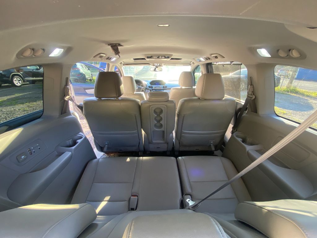 2015 Honda Odyssey - $8,800