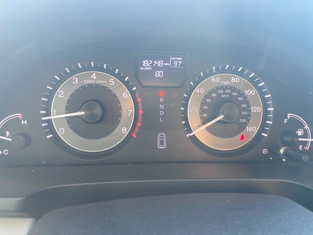 2015 Honda Odyssey - $8,800