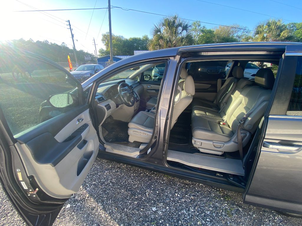 2015 Honda Odyssey - $8,800