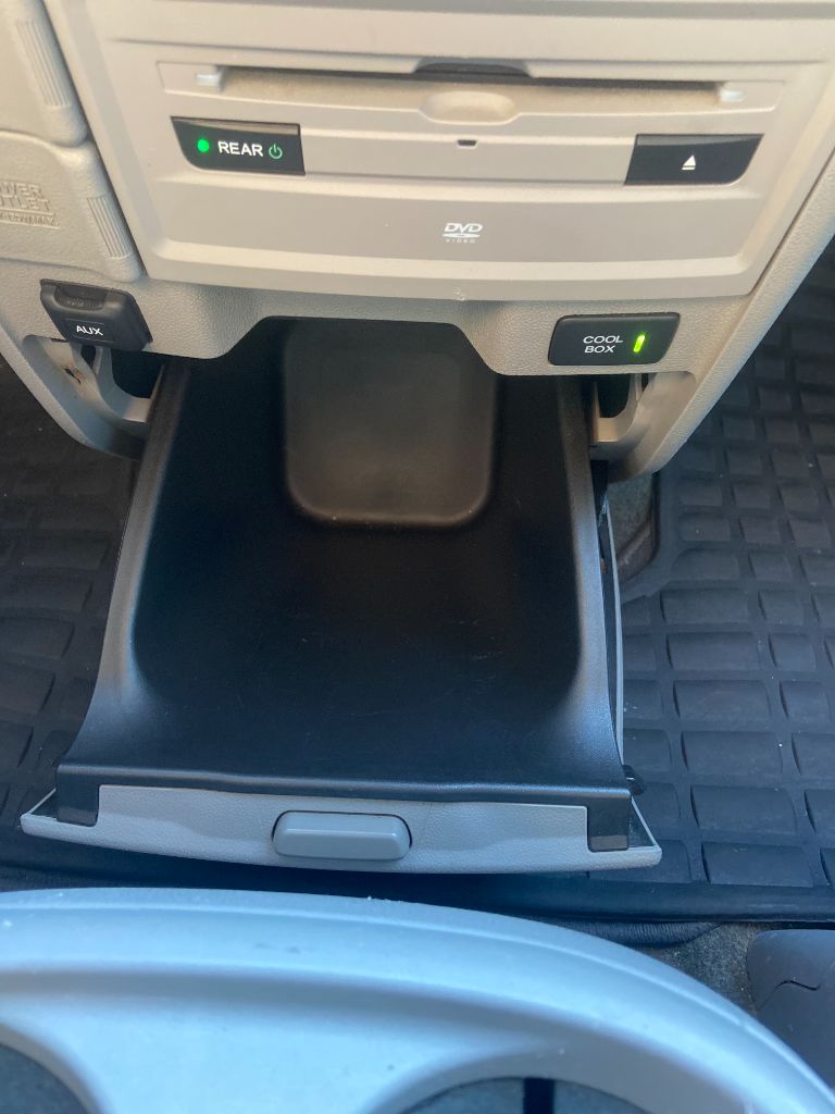 2015 Honda Odyssey - $8,800