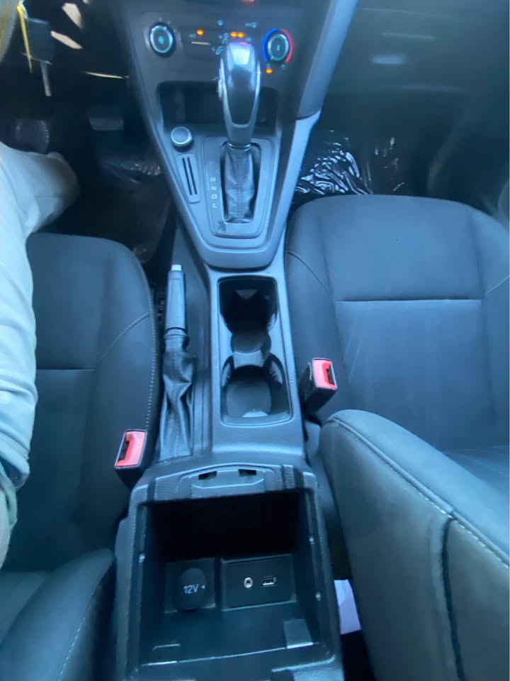 2015 Ford Focus - $4,800