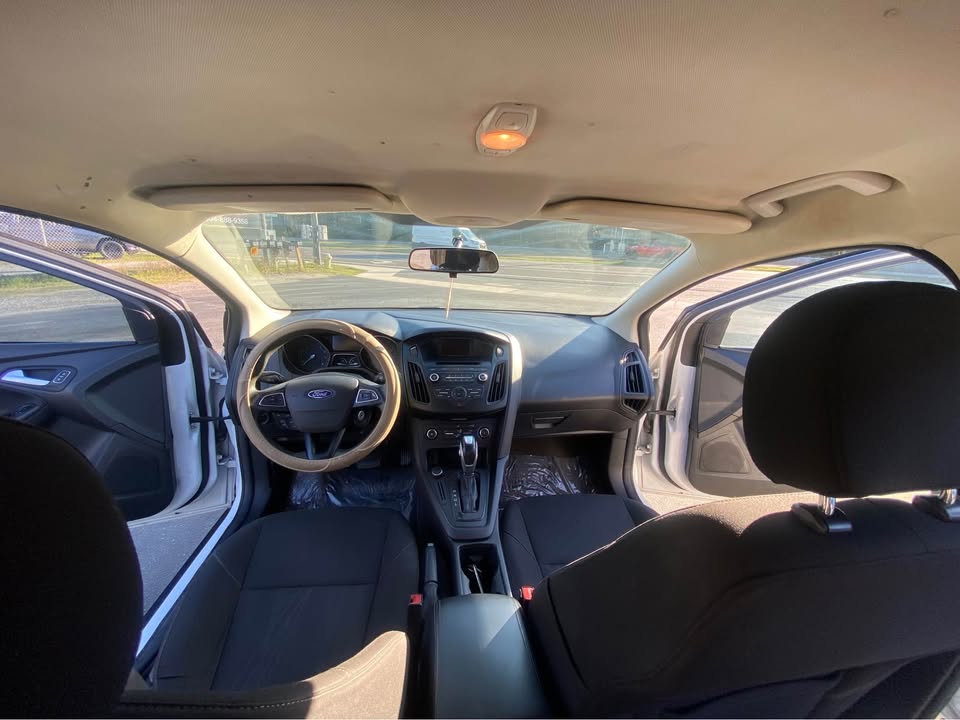 2015 Ford Focus - $4,800