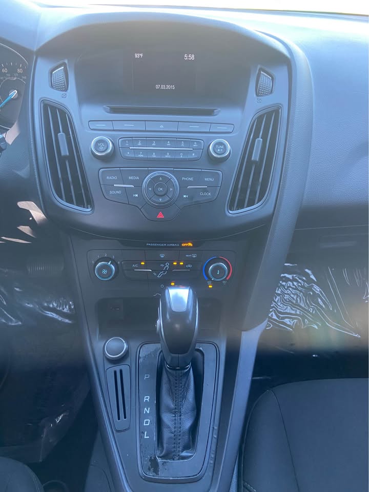 2015 Ford Focus - $4,800