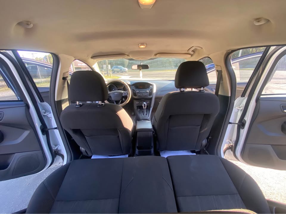 2015 Ford Focus - $4,800
