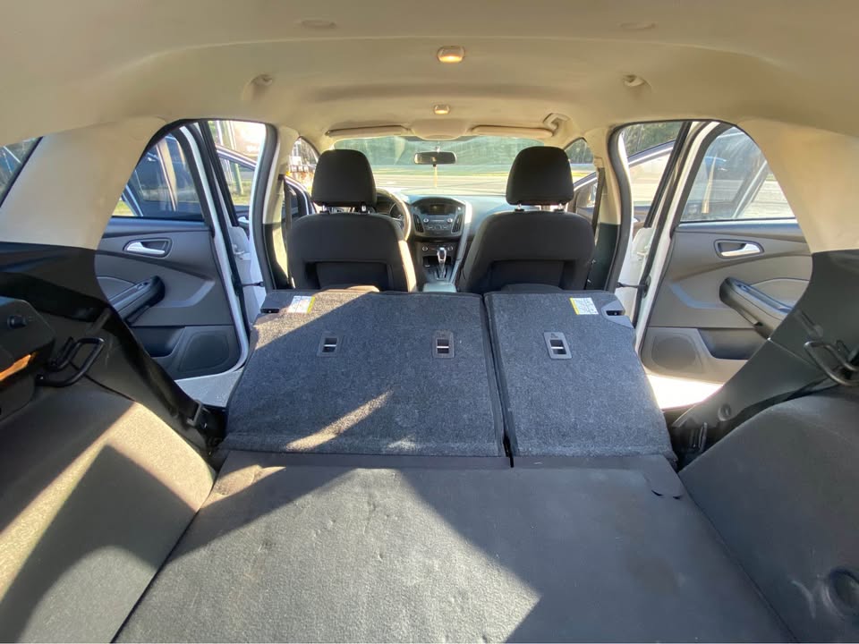 2015 Ford Focus - $4,800