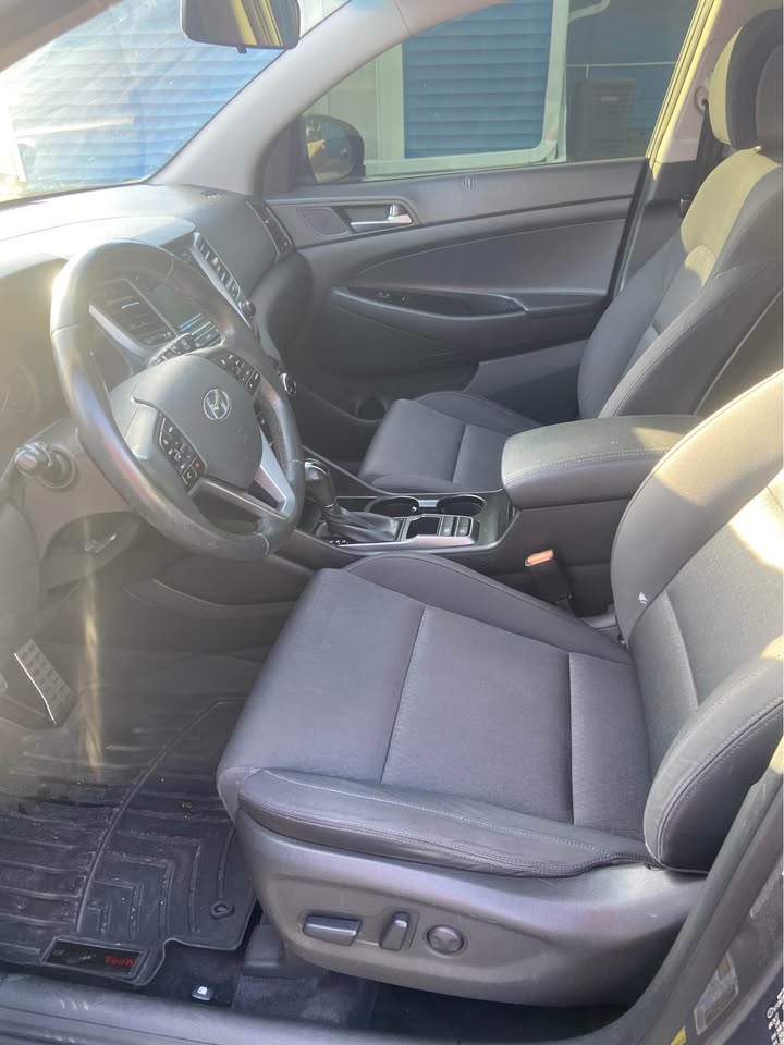 2017 Hyundai Tucson - $11,800