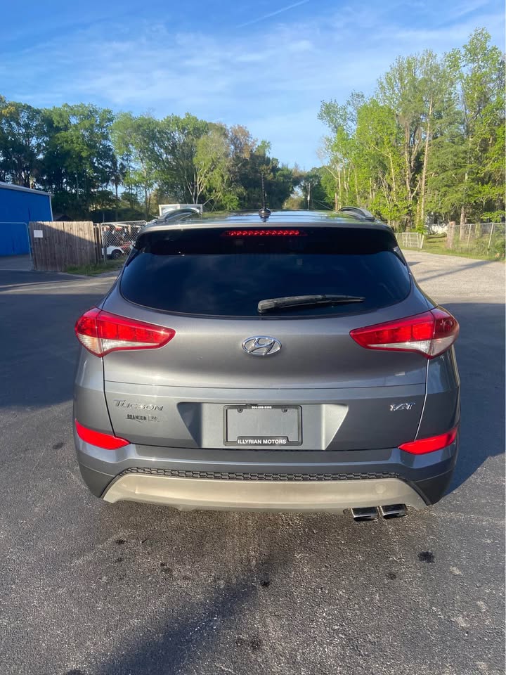 2017 Hyundai Tucson - $11,800