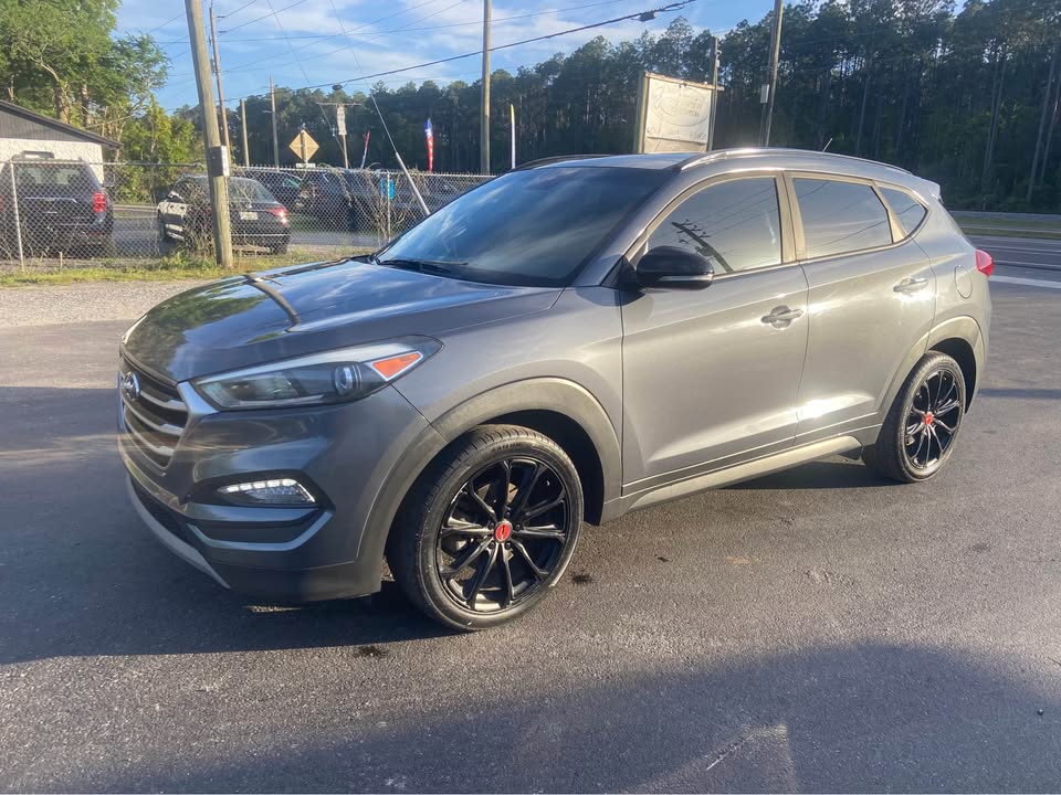 2017 Hyundai Tucson - $11,800