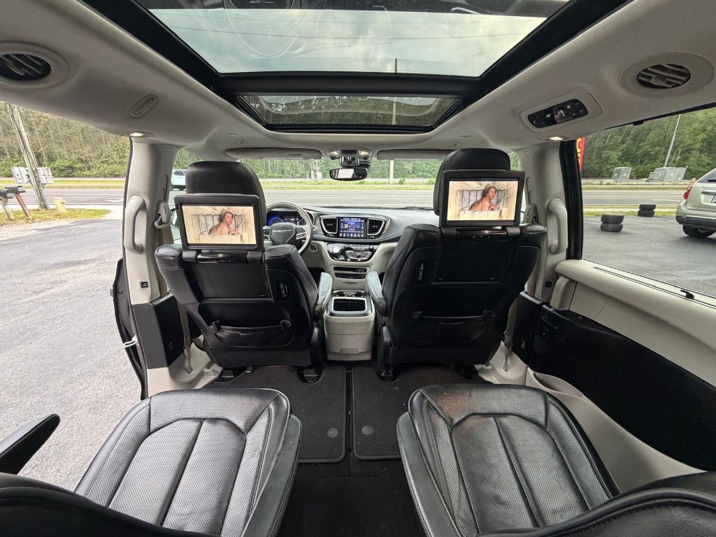 2018 Chrysler Pacifica - $12,500