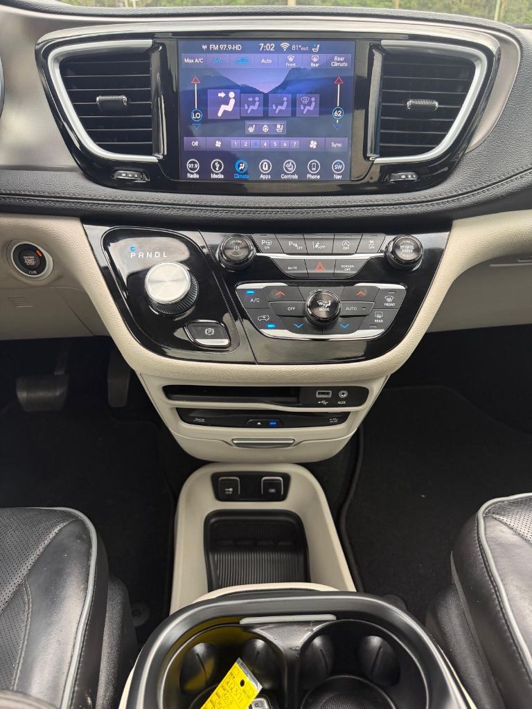 2018 Chrysler Pacifica - $12,500