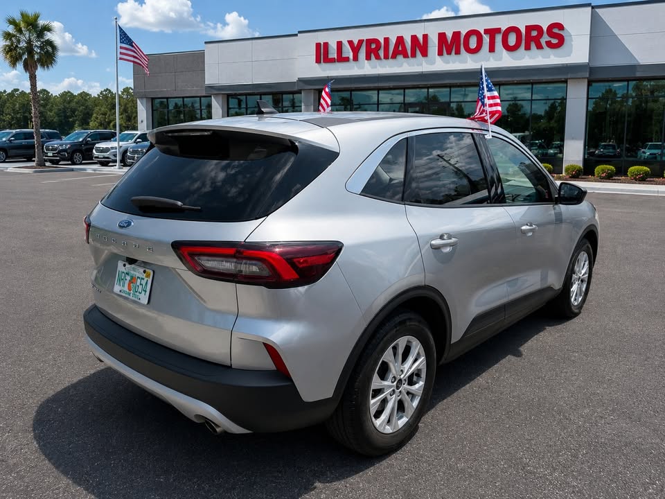 2024 Ford Escape - $19,500