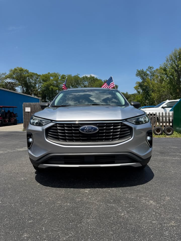 2024 Ford Escape - $19,500