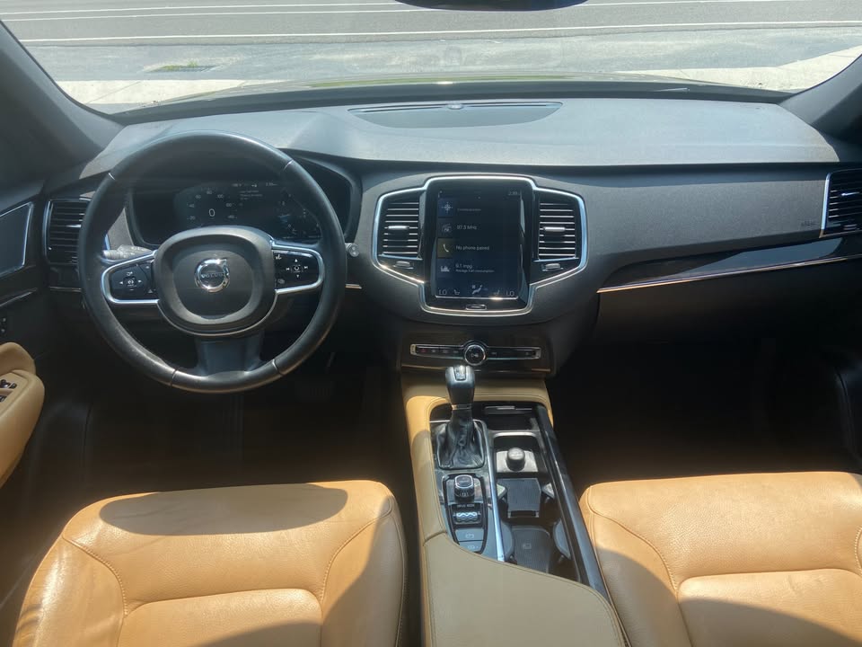 2017 Volvo XC90 - $14,000