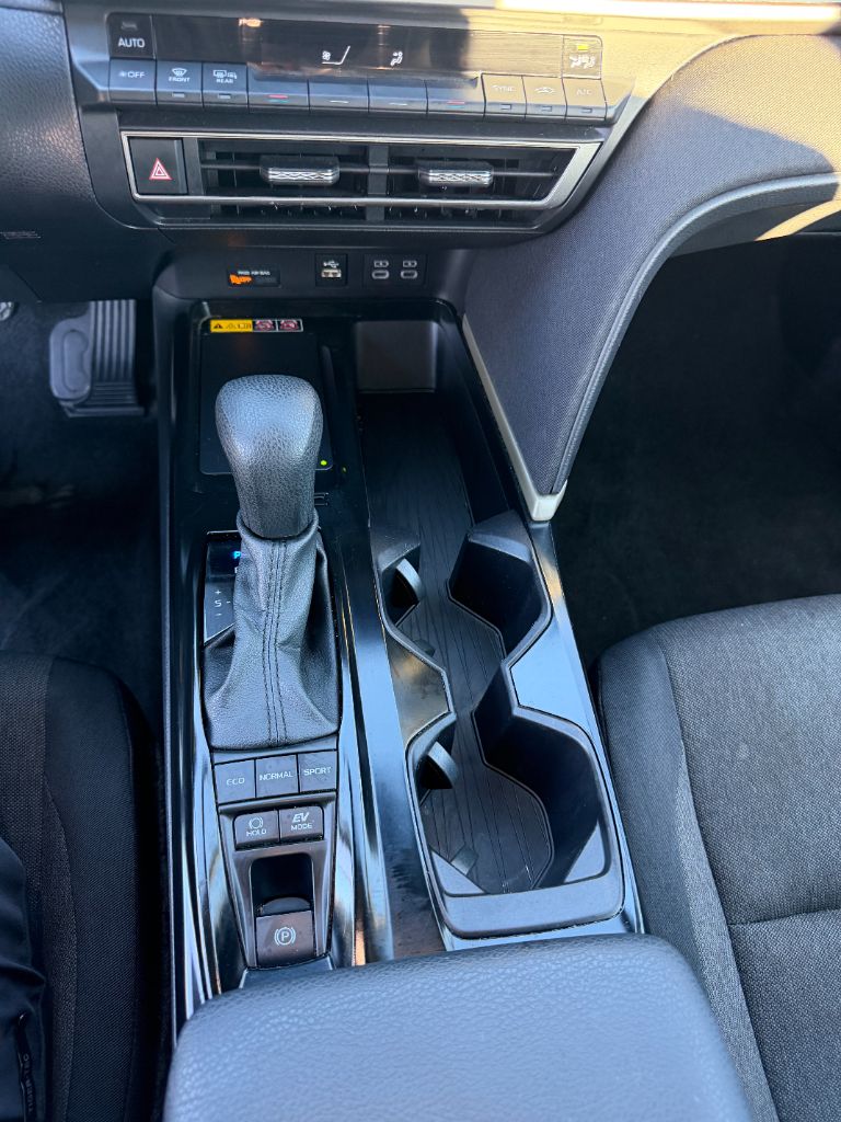 2025 Toyota Camry - $24,325