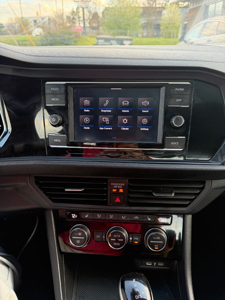 2024 Volkswagen Jetta - $17,369