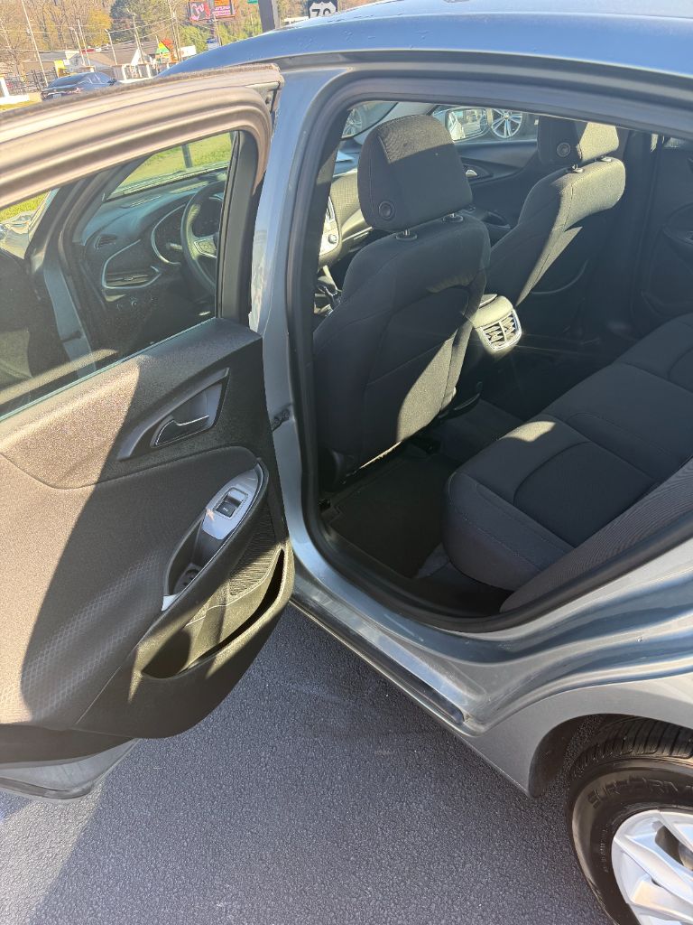 2024 Chevrolet Malibu - $18,755