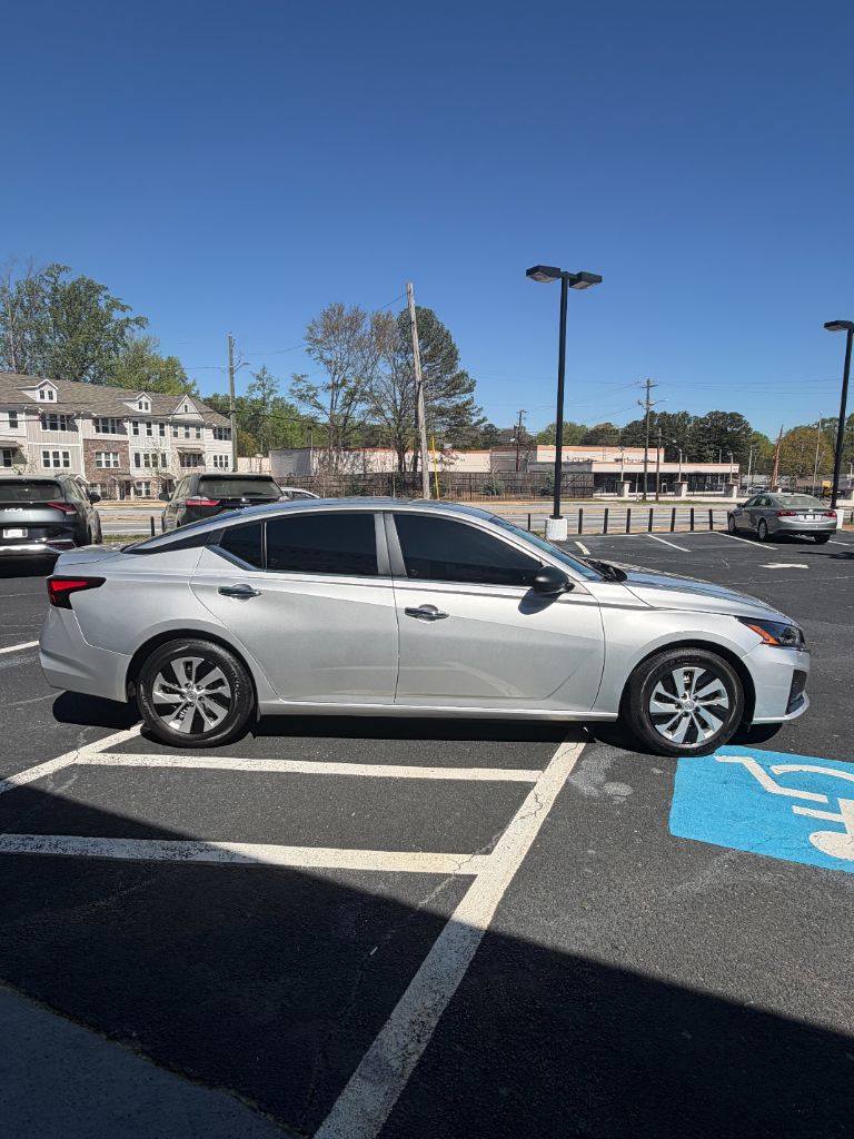 2024 Nissan Altima - $17,622