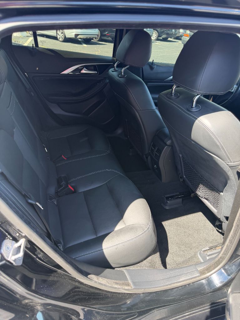 2018 INFINITI QX30 - $19,669