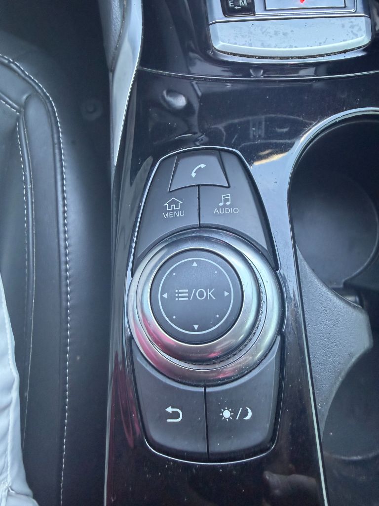 2018 INFINITI QX30 - $19,669