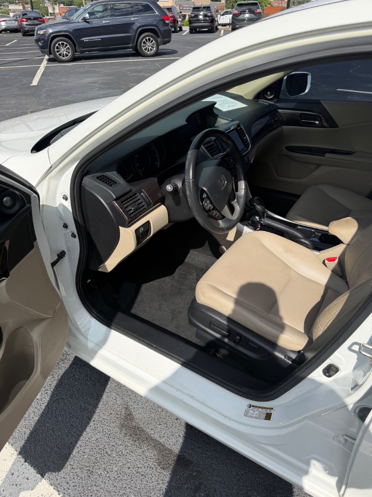 2017 Honda Accord - $21,690