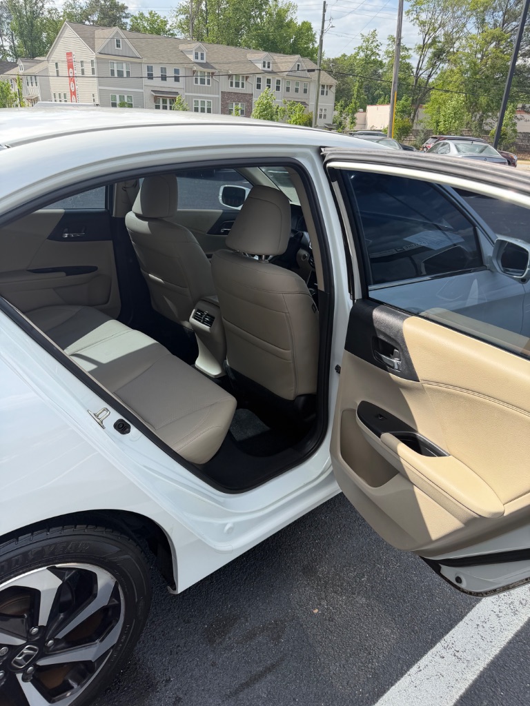 2017 Honda Accord - $21,690