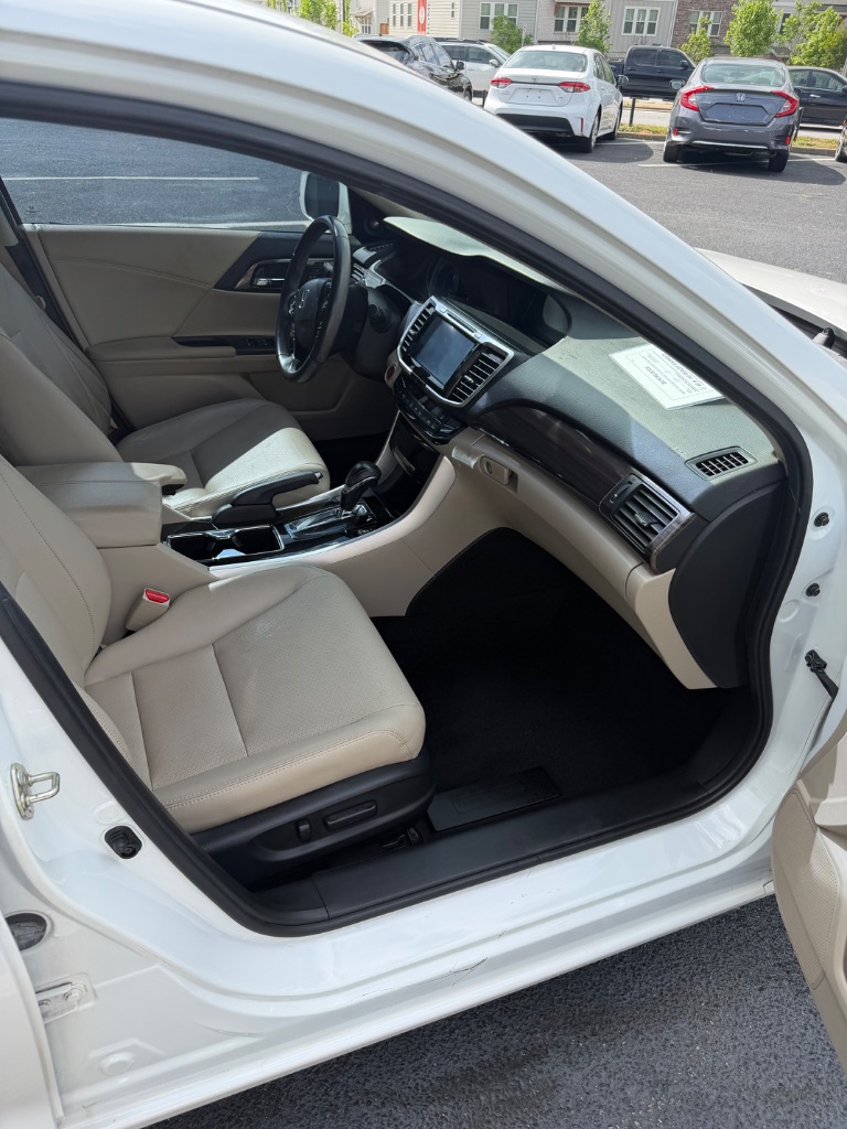 2017 Honda Accord - $21,690