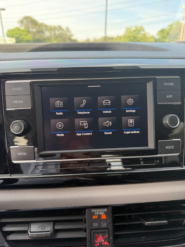 2024 Volkswagen Taos - $17,822