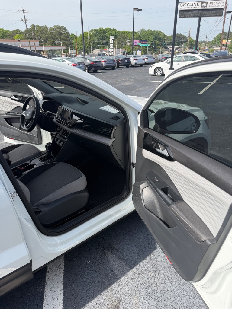 2024 Volkswagen Taos - $17,822