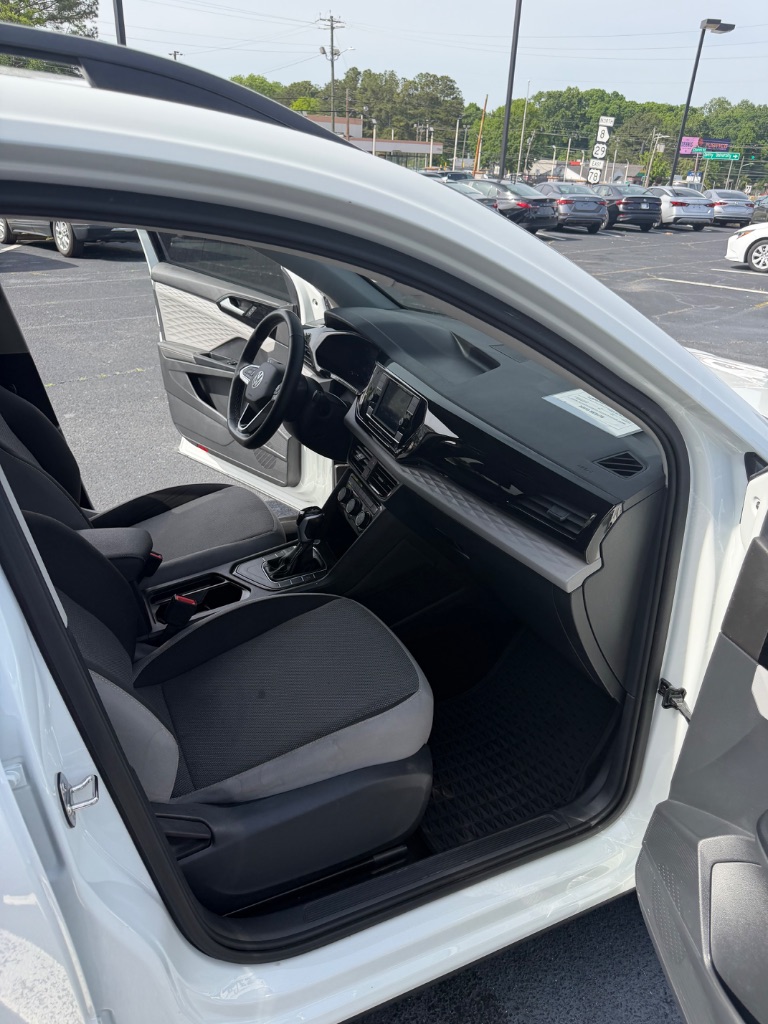 2024 Volkswagen Taos - $17,822