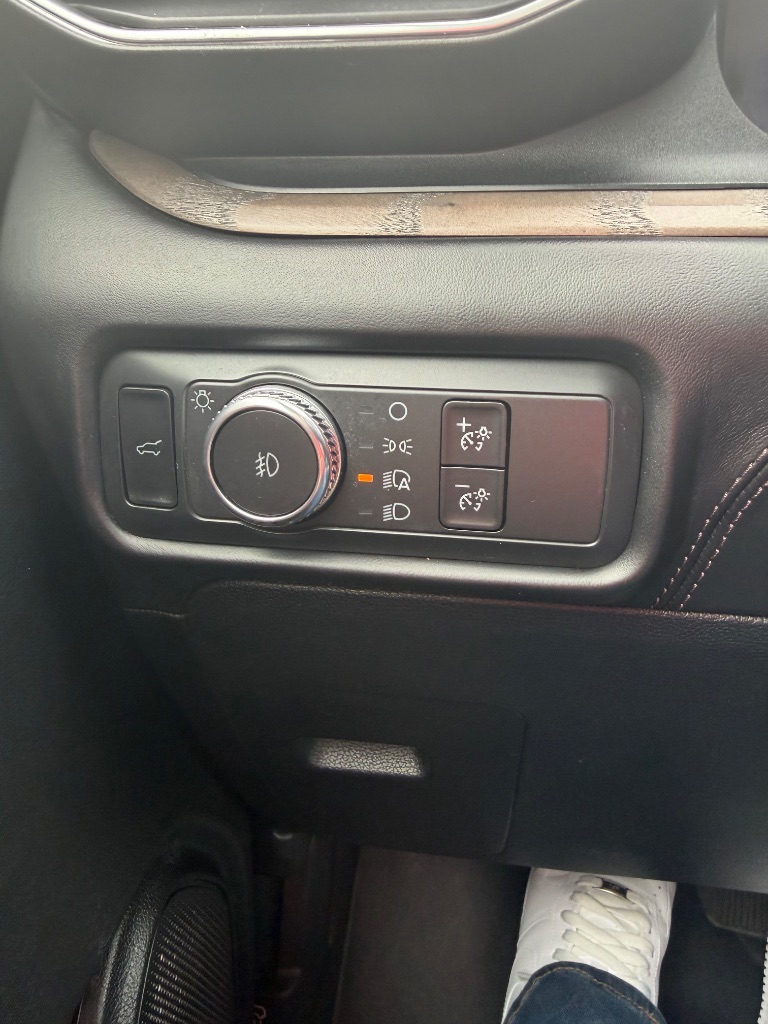 2020 Ford Explorer - $23,455