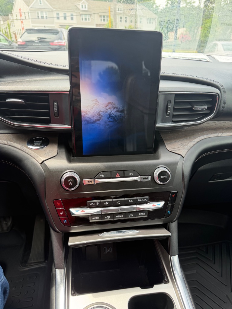 2020 Ford Explorer - $23,455