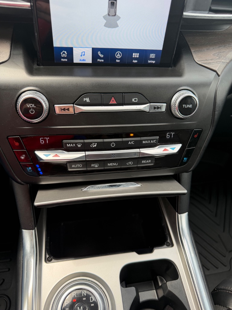 2020 Ford Explorer - $23,455