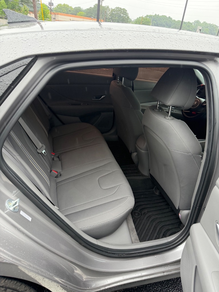 2023 Hyundai Elantra - $18,880