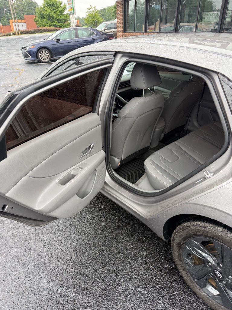 2023 Hyundai Elantra - $18,880