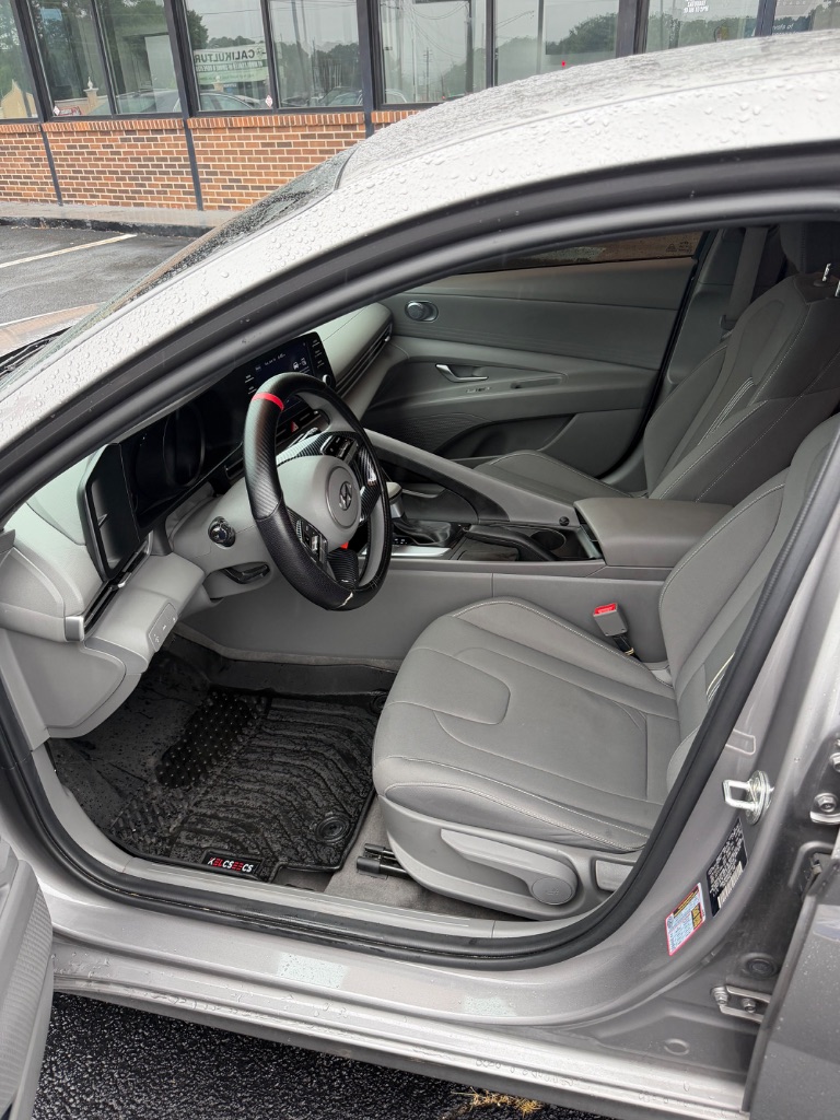 2023 Hyundai Elantra - $18,880