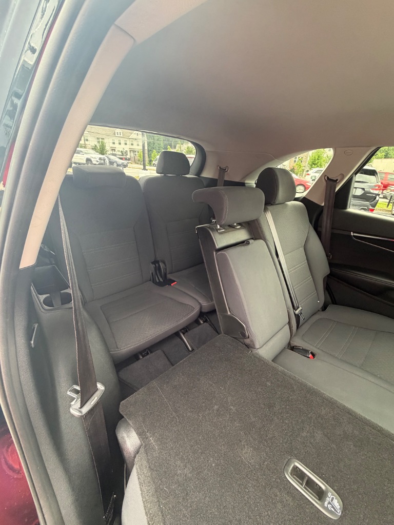 2019 Kia Sorento - $13,944