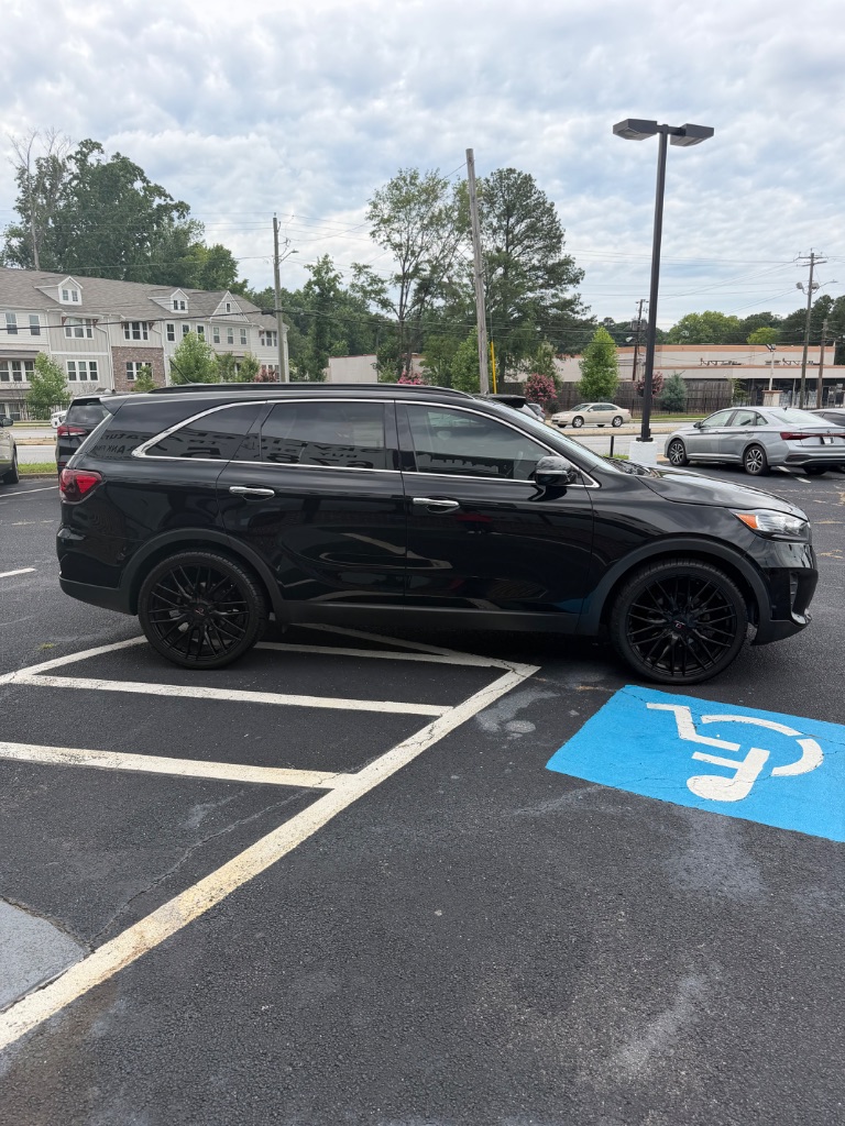 2019 Kia Sorento - $13,944