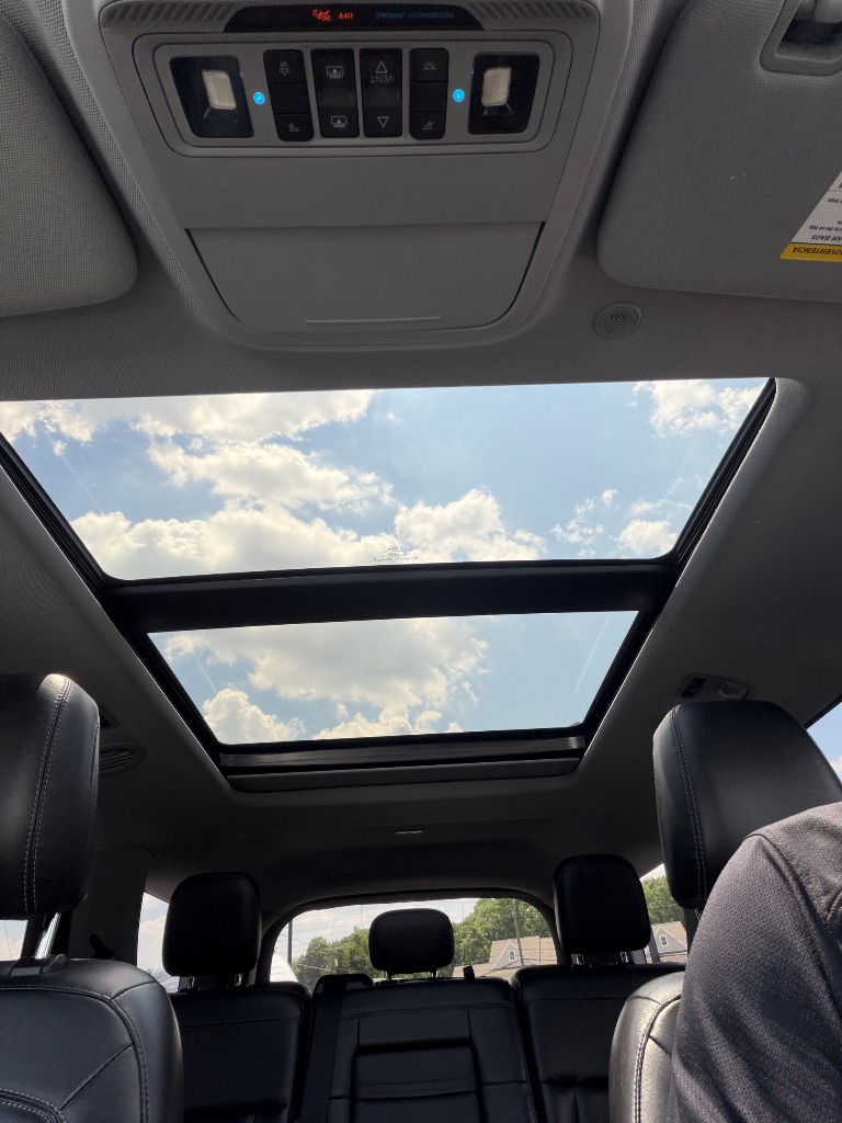 2021 Ford Explorer - $24,333