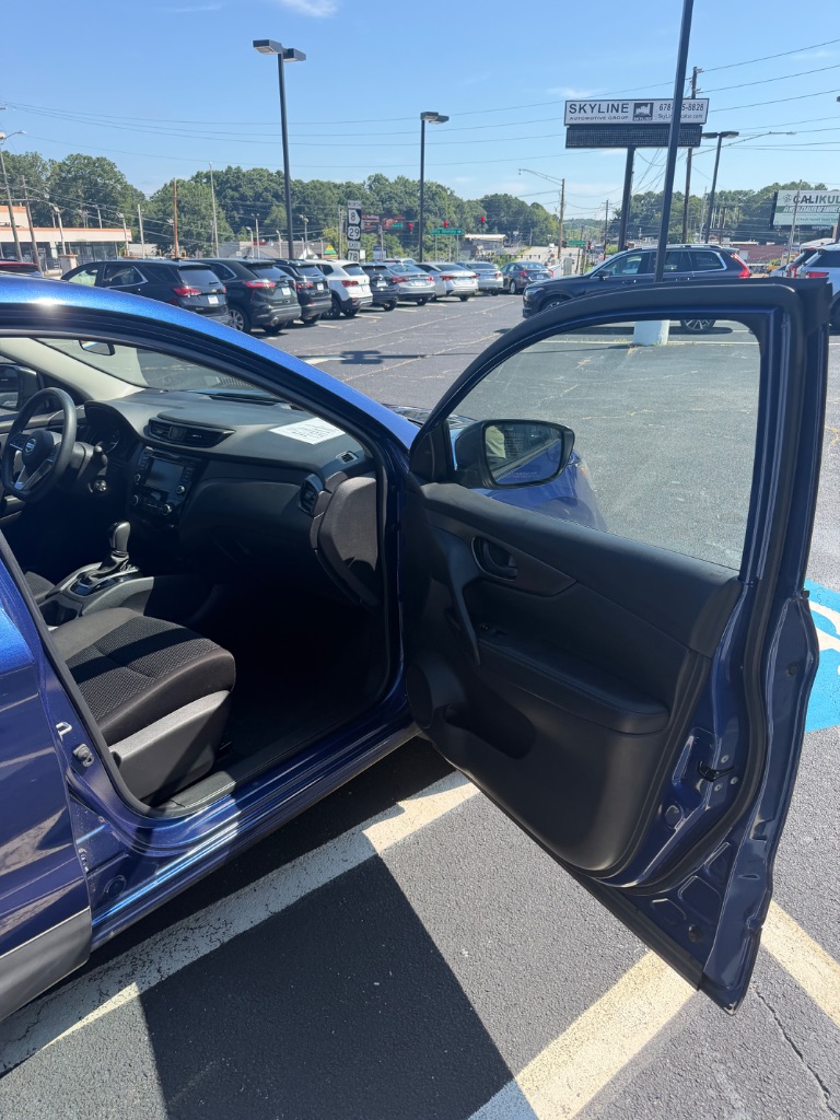 2020 Nissan Rogue - $12,700