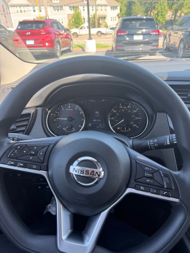 2020 Nissan Rogue - $12,700