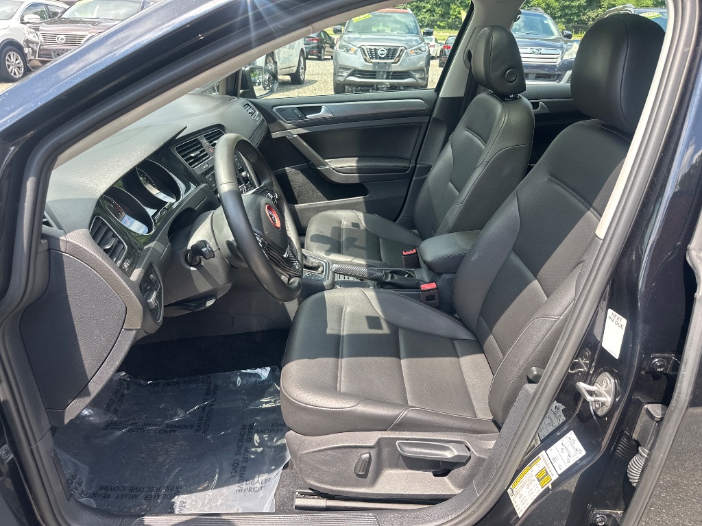 2021 Volkswagen Golf - $13,800