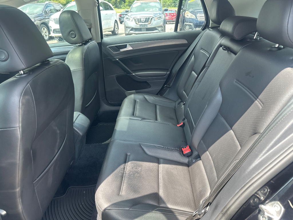2021 Volkswagen Golf - $13,800