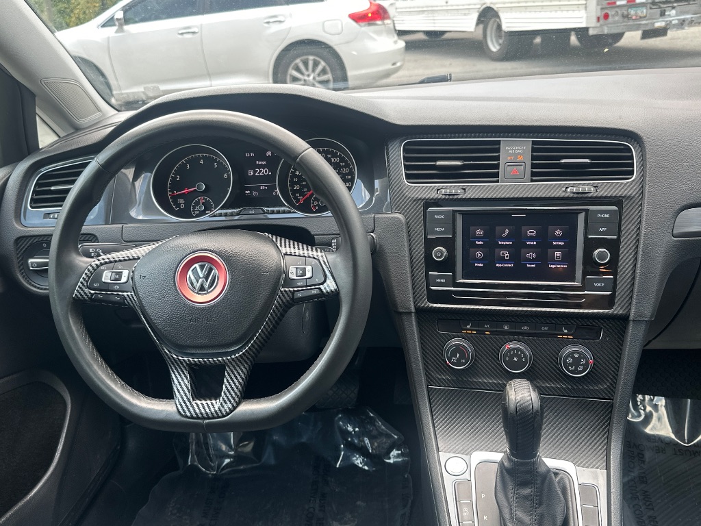 2021 Volkswagen Golf - $13,800