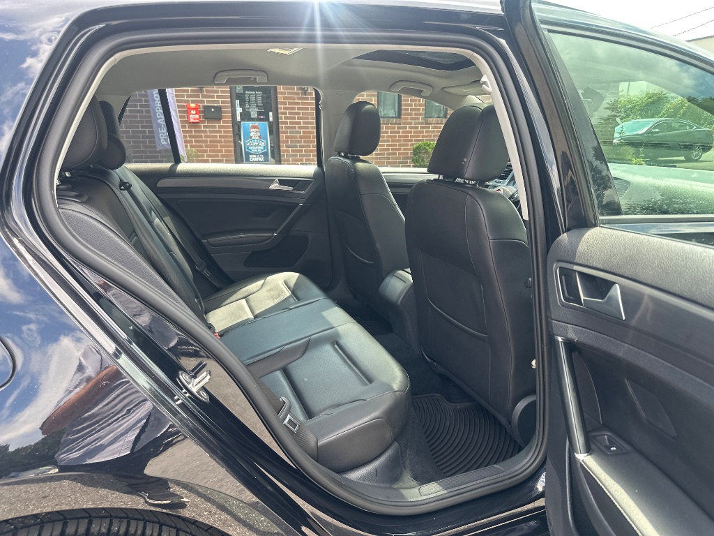 2021 Volkswagen Golf - $13,800
