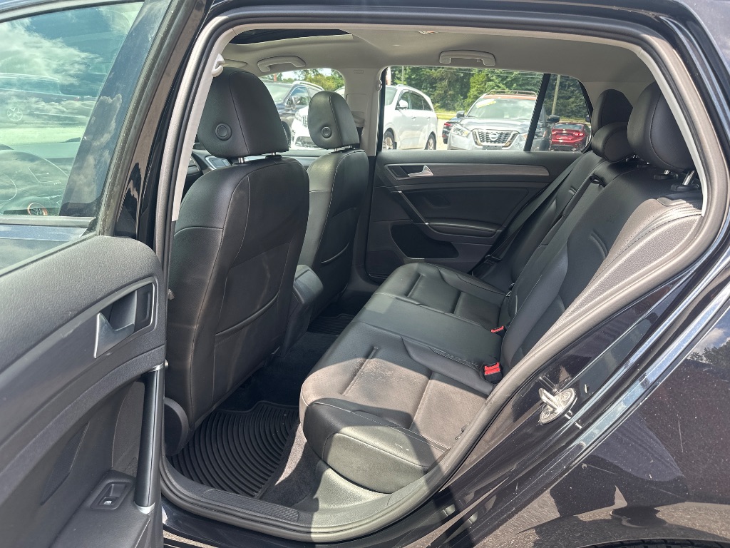 2021 Volkswagen Golf - $13,800