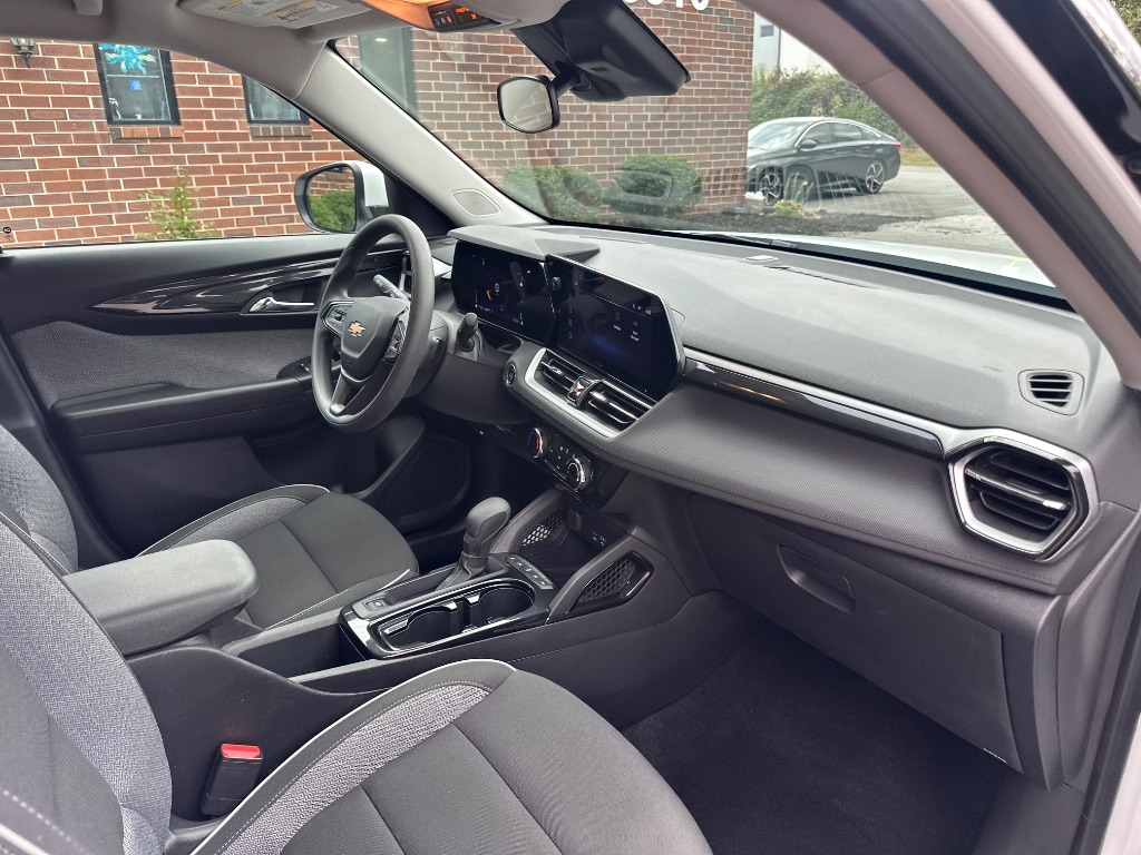 2025 Chevrolet Blazer - $21,999
