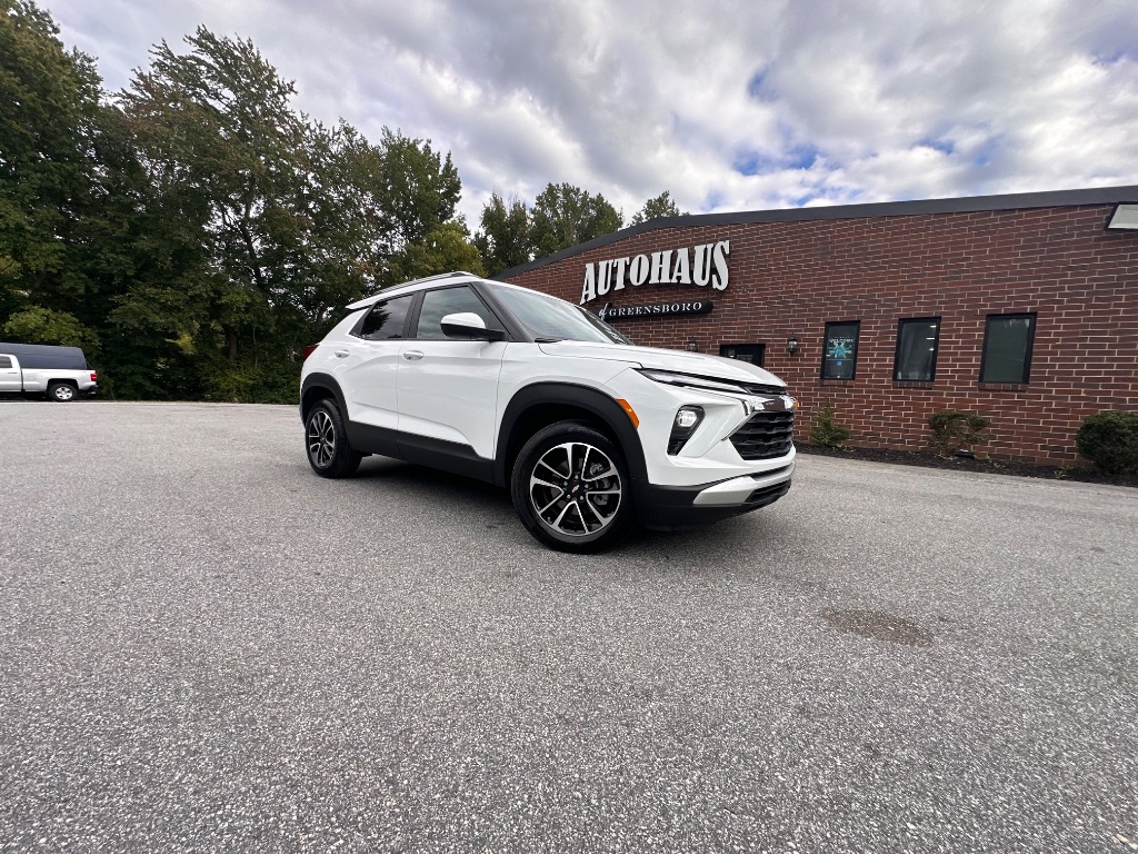 2025 Chevrolet Blazer - $21,999