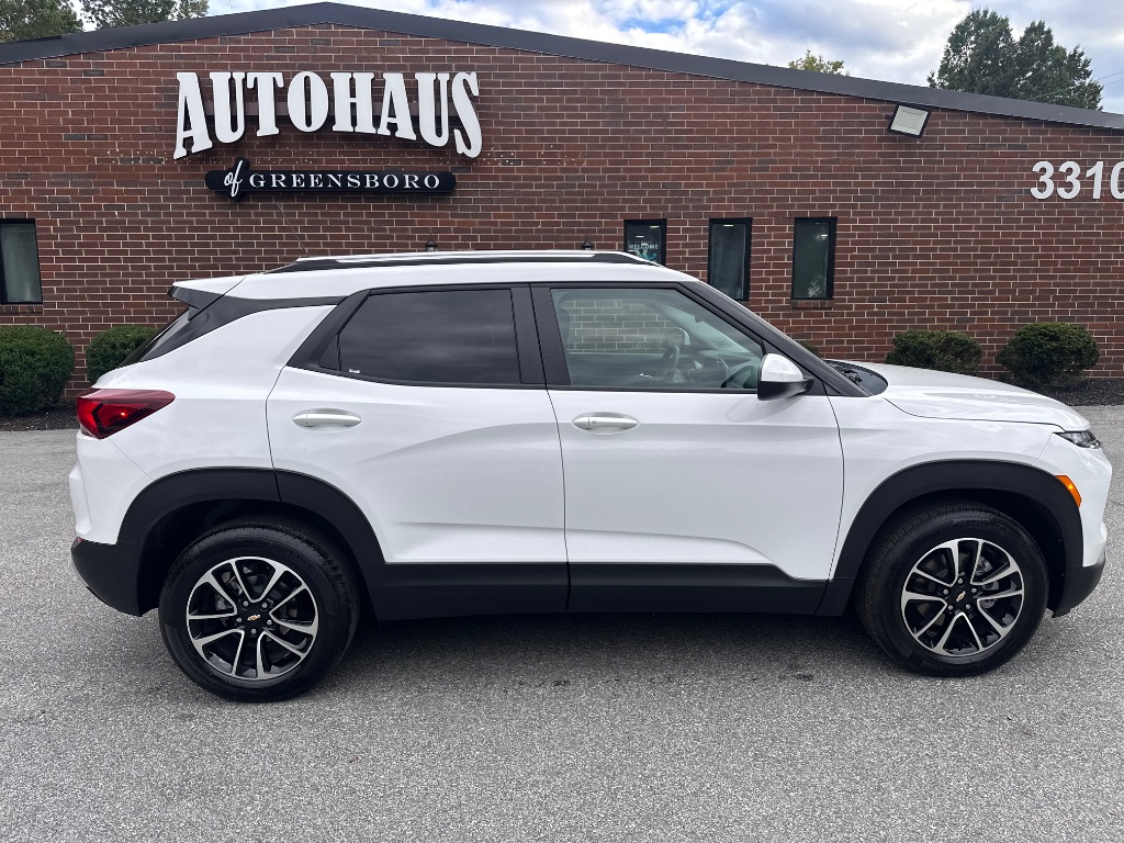 2025 Chevrolet Blazer - $21,999