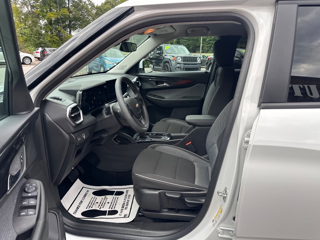 2025 Chevrolet Blazer - $21,999