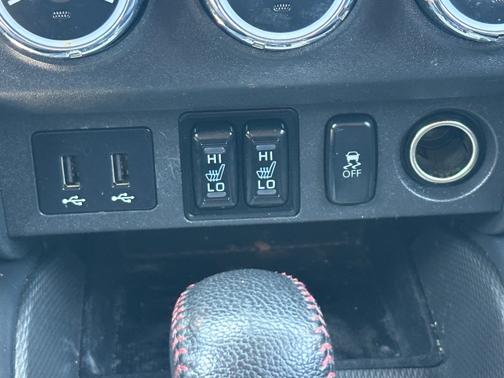 2019 Mitsubishi Outlander - $9,600